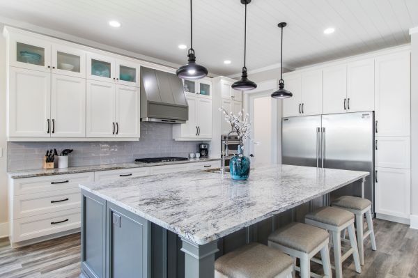 Modern Kitchen Remodeling in La Quinta